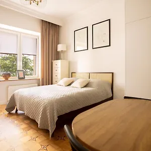  Apartament Komfortowy W Scislym Centrum Warszawy Comfortable In The Very Center Of Polska